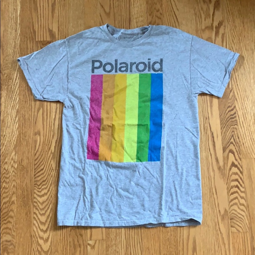 Vintage-looking Polaroid T shirt